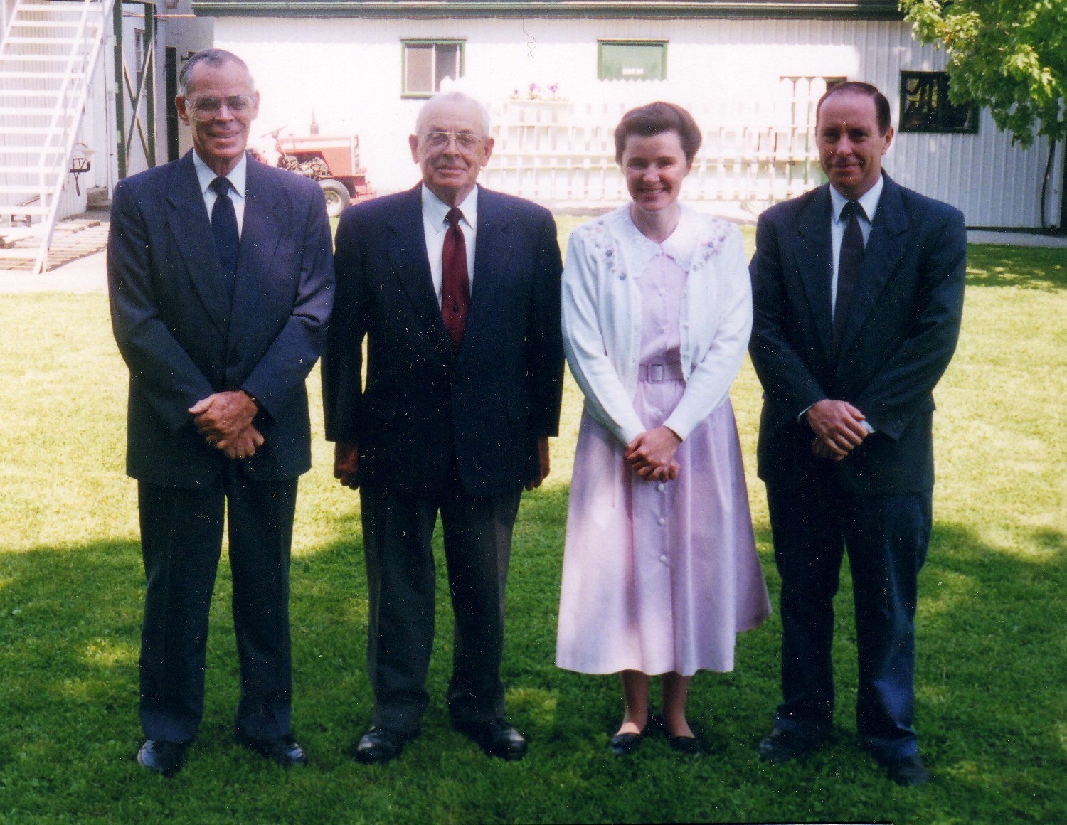pictures/WORKERS/Glenn, John, Clara, Wayne.jpg